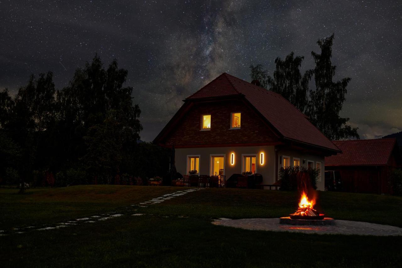 Seechalet Traunsee Ort im Innkreis エクステリア 写真