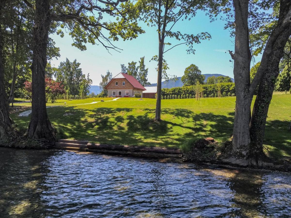 Seechalet Traunsee Ort im Innkreis エクステリア 写真