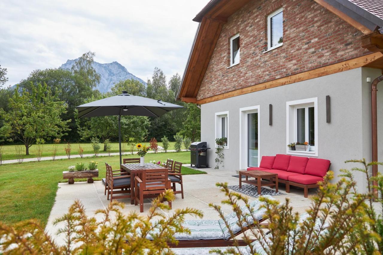 Seechalet Traunsee Ort im Innkreis エクステリア 写真